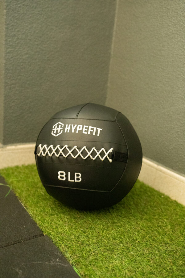 Wall Ball Hypefit 8 LB - Balón Medicinal Antideslizante para CrossFit, Funcional y Entrenamiento de Fuerza, Resistencia y Cardio - Imagen 2